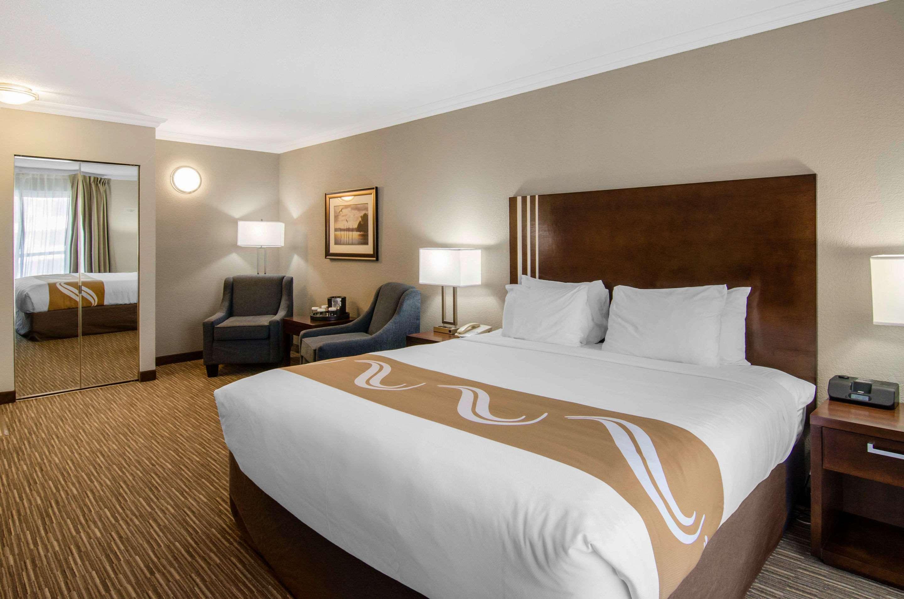Quality Inn Downtown Inner Harbour Victoria Bagian luar foto