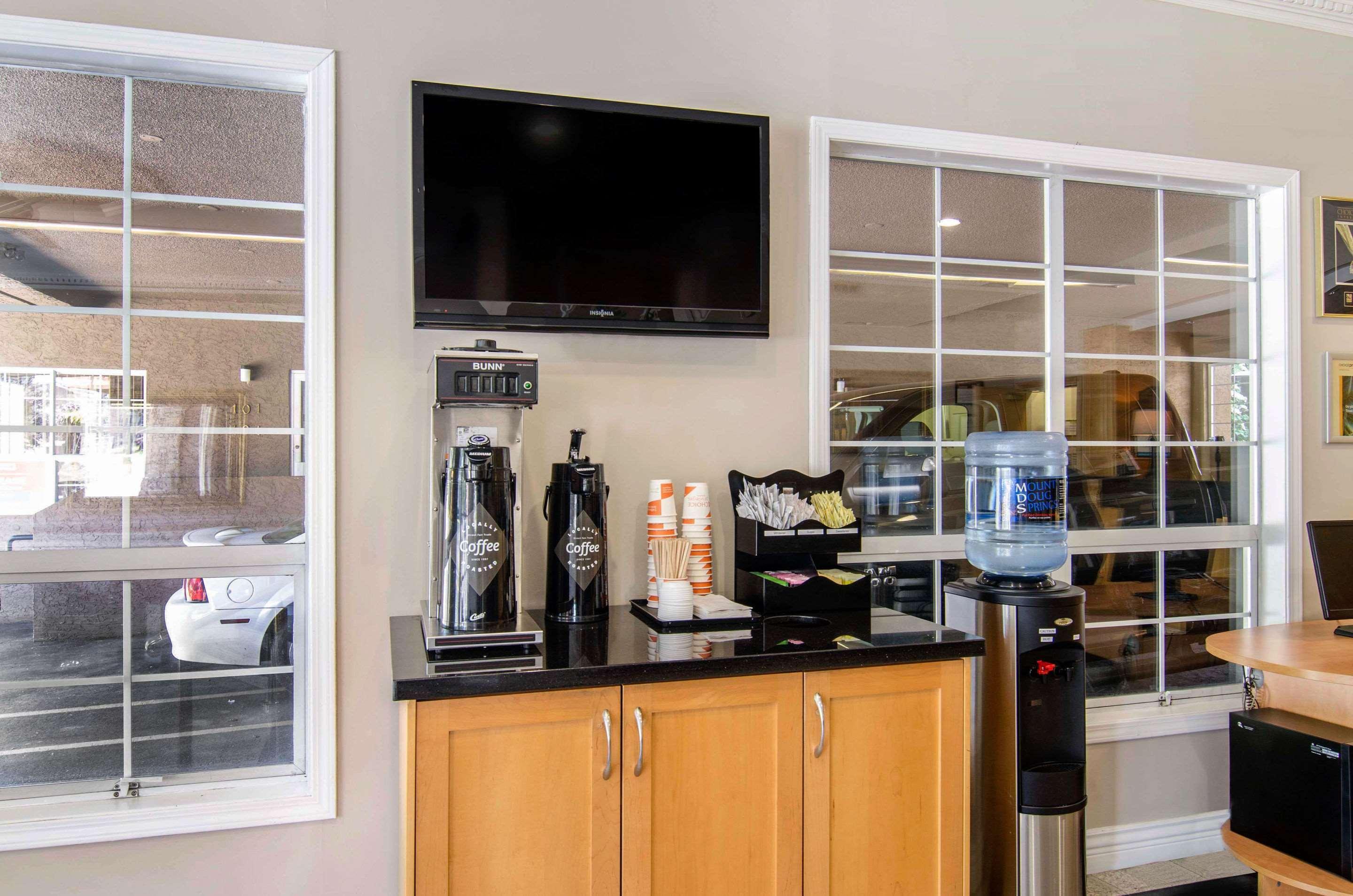 Quality Inn Downtown Inner Harbour Victoria Bagian luar foto