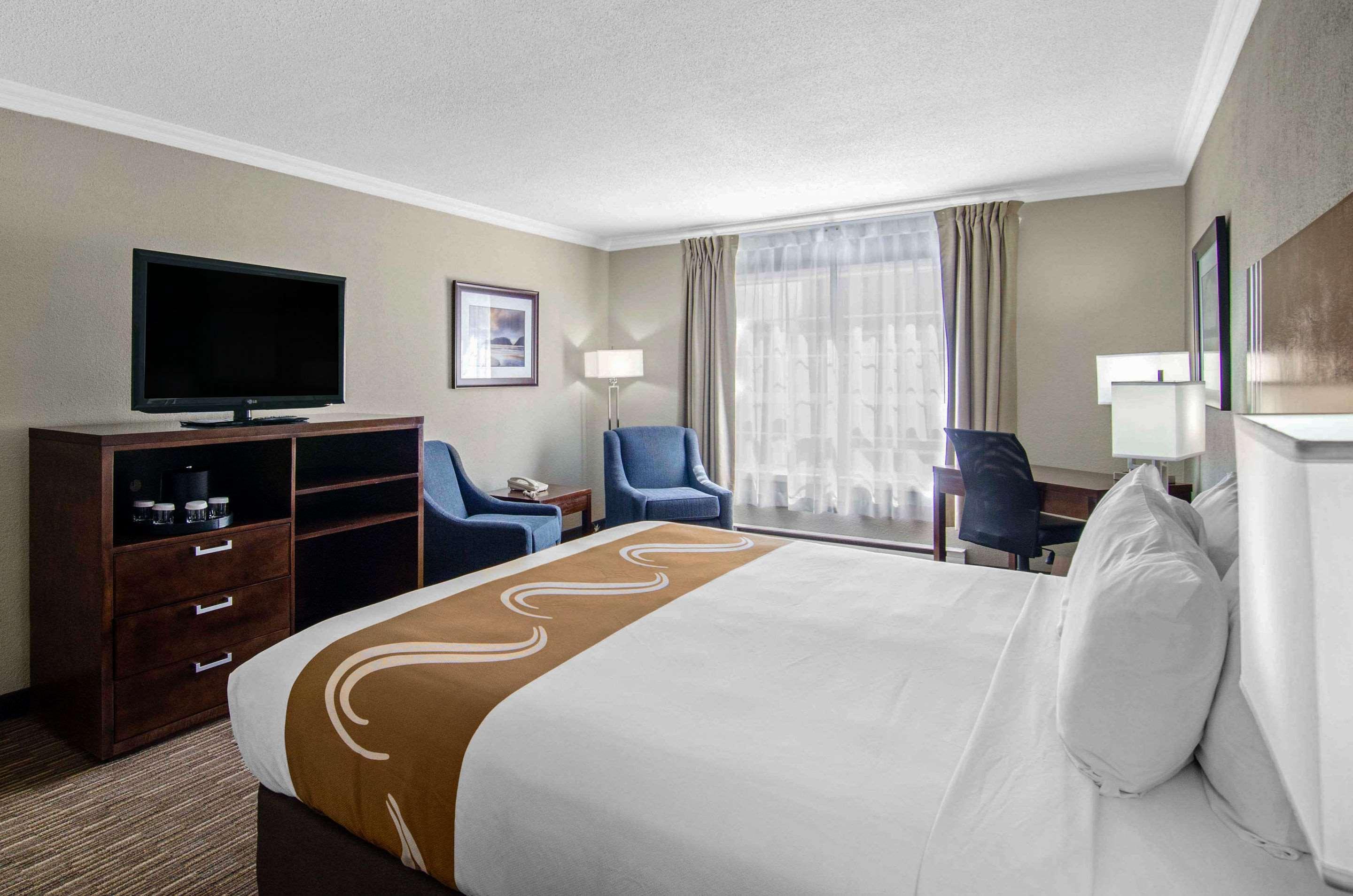 Quality Inn Downtown Inner Harbour Victoria Bagian luar foto