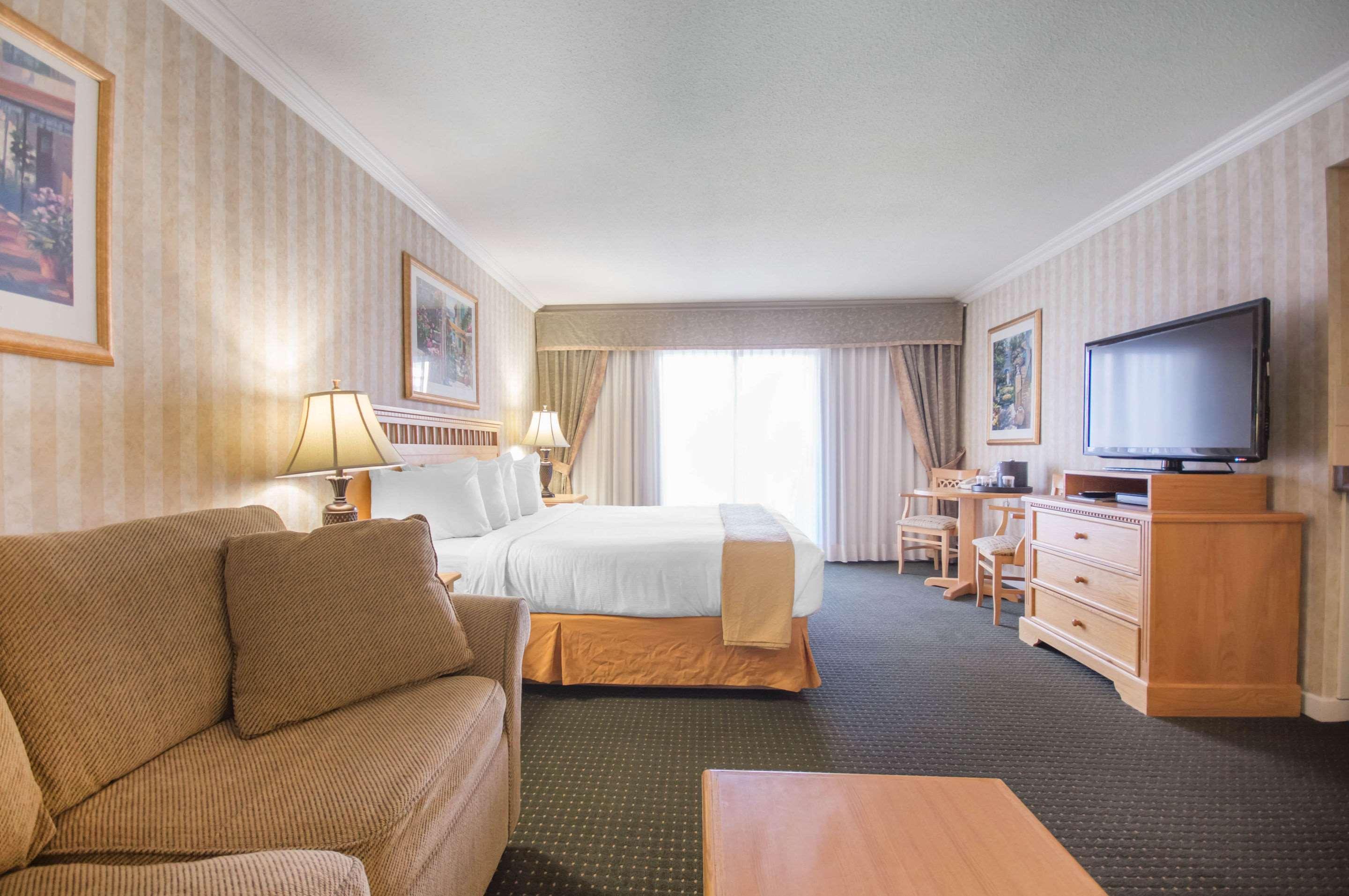 Quality Inn Downtown Inner Harbour Victoria Bagian luar foto