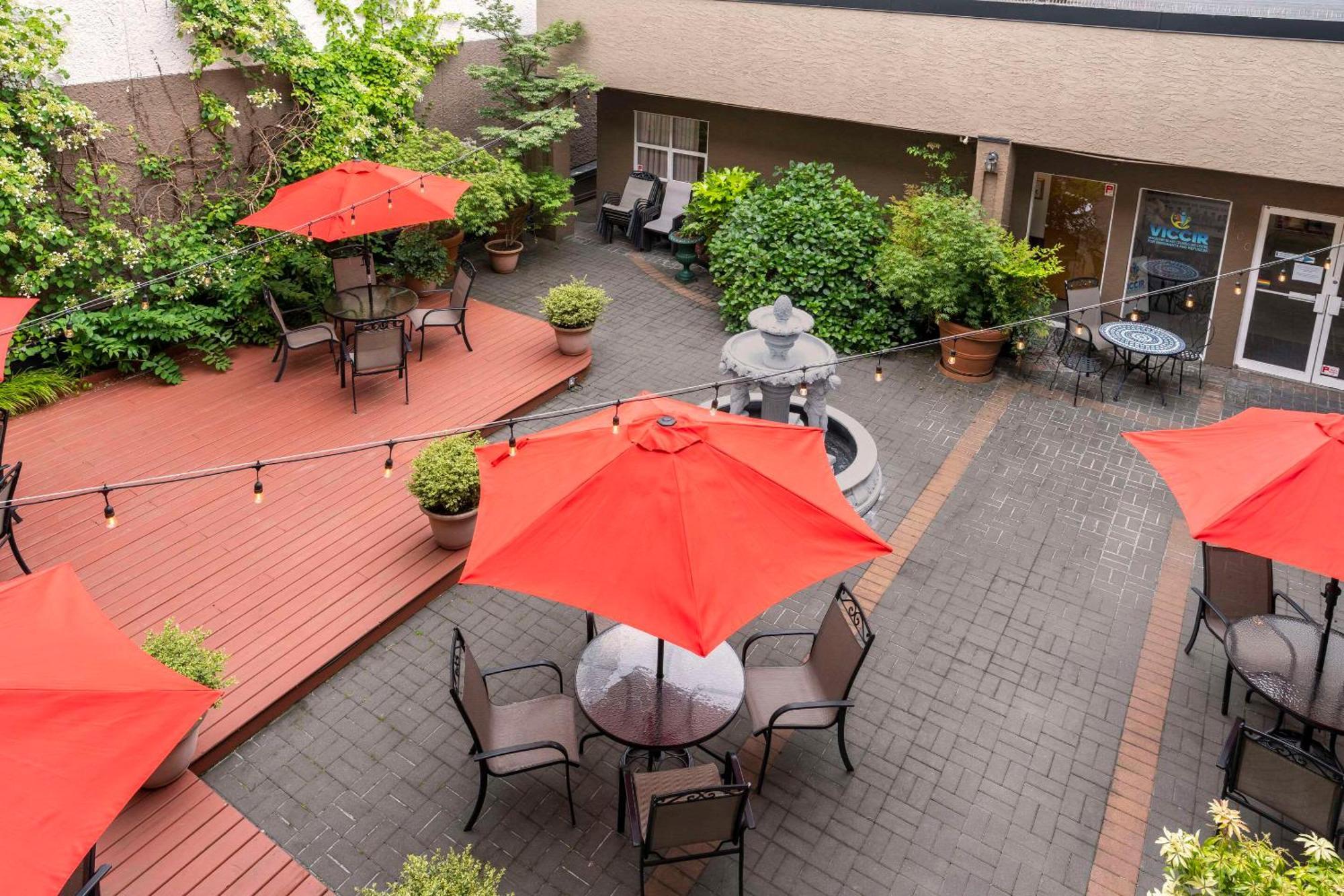 Quality Inn Downtown Inner Harbour Victoria Bagian luar foto