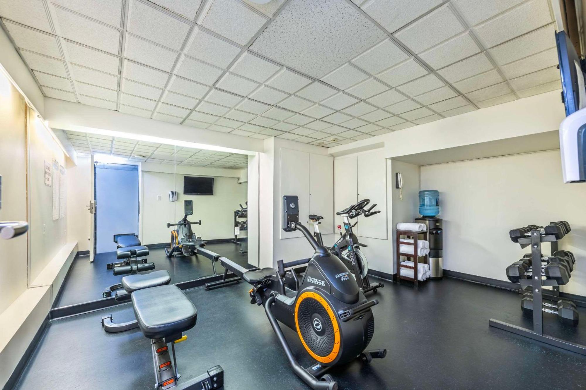 Quality Inn Downtown Inner Harbour Victoria Bagian luar foto